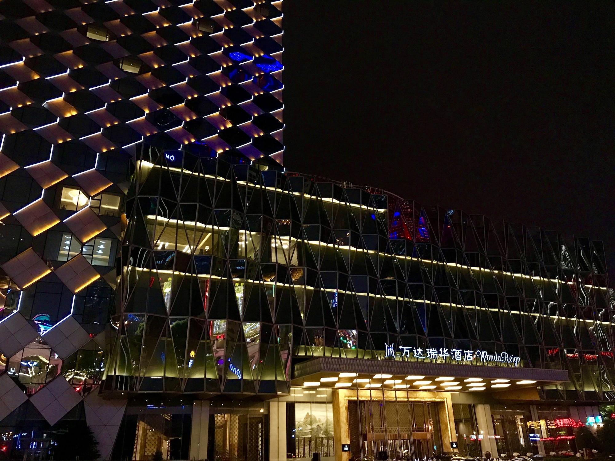 Wanda Reign Wuhan Hotel Exterior foto