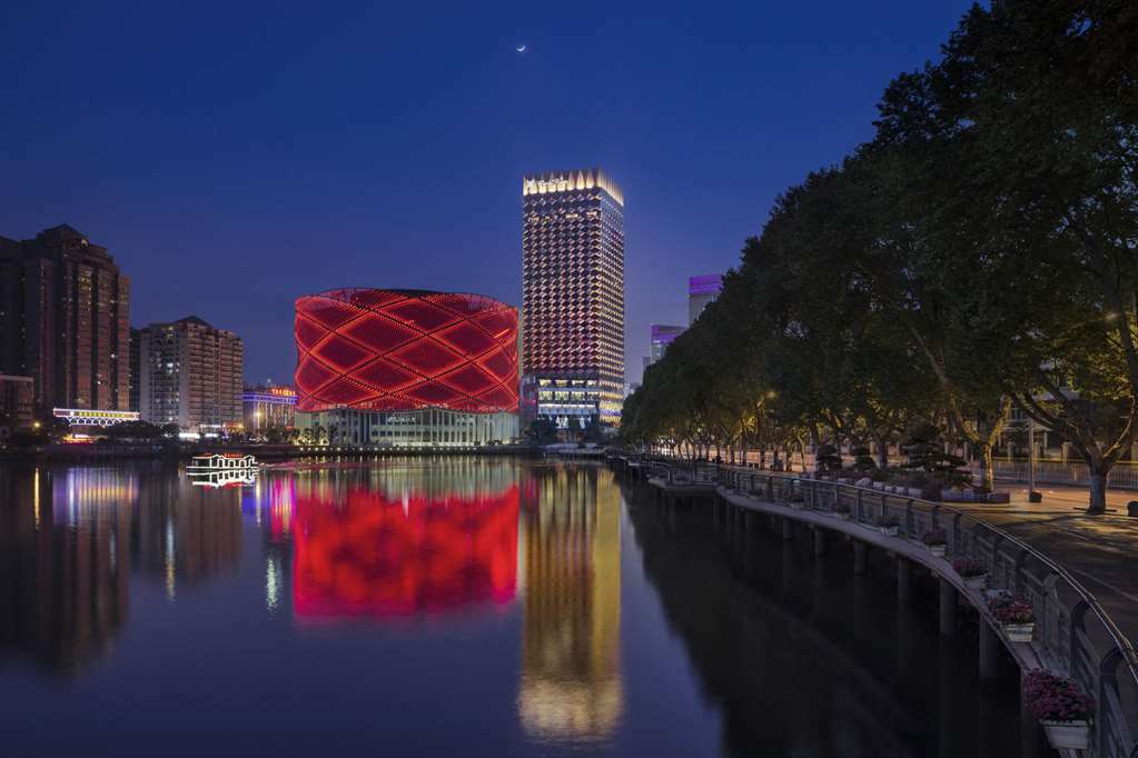 Wanda Reign Wuhan Hotel Exterior foto